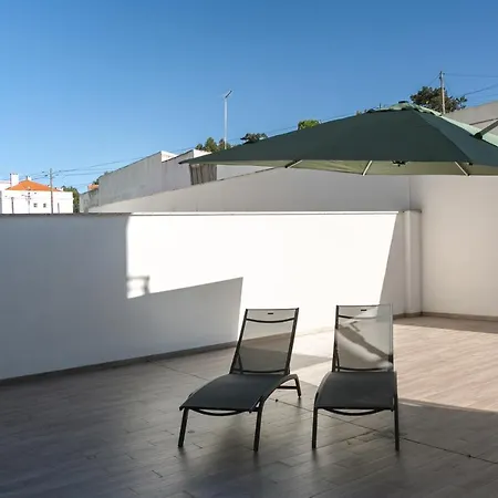 Zahra Place - Stylish Flat Nazare