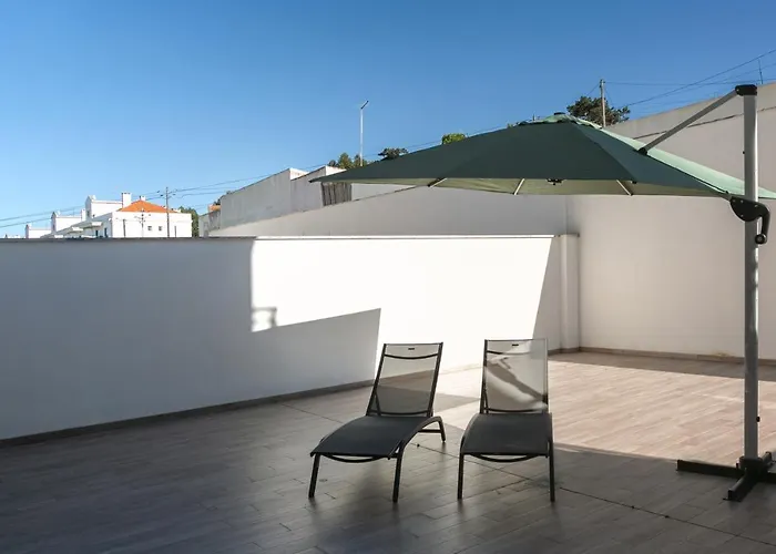 Zahra Place - Stylish Flat Nazaré